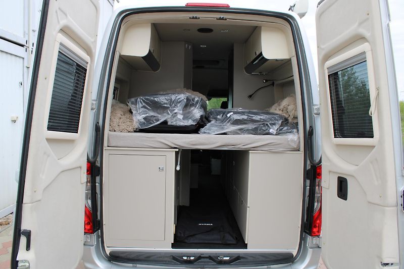 Mercedes-Benz Sprinter 316 CDI Obytné+klima - fotka 7 z 43