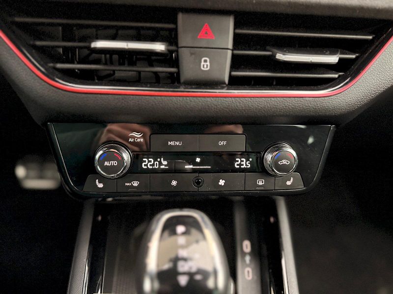 Škoda Kamiq (2024) SELEC TSI 110/1.5 A7F - fotka 26 z 34