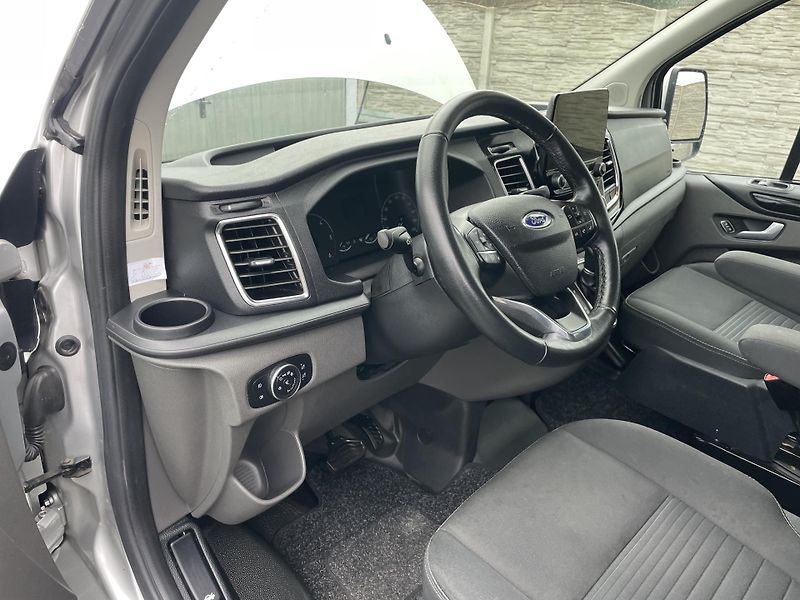 Ford Transit 2.0TDCi 130PS CONECT KARMANN - fotka 81 z 185