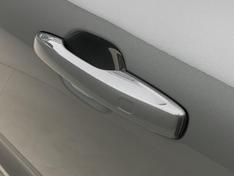 Volvo XC60 T8 AWD RECHARGE PLUS DARK CZ - fotka 35 z 66