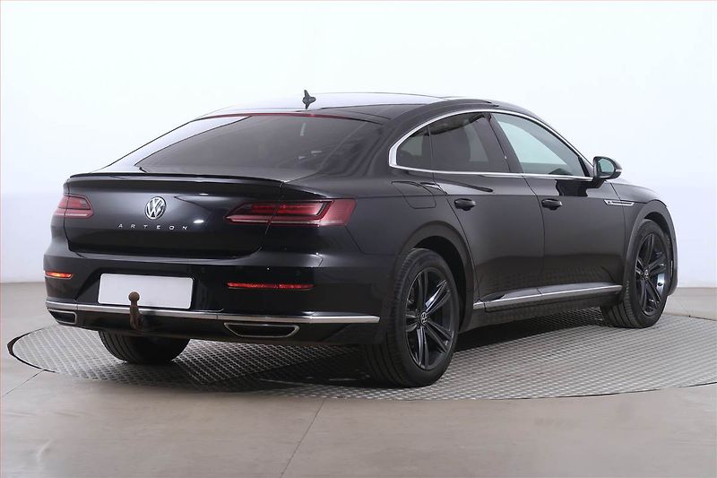 Volkswagen Arteon (2018) R-line 2.0 TDI - fotka 5 z 30