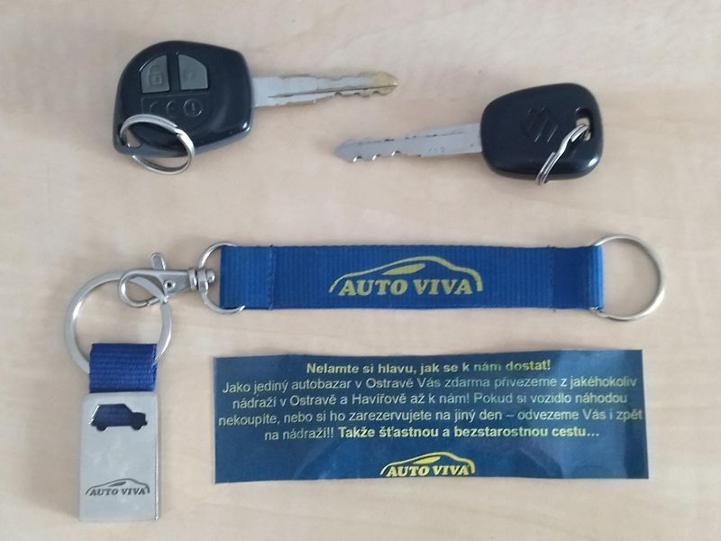 Suzuki Jimny 1,3i 62kW, 4x4, Tažné - fotka 23 z 32