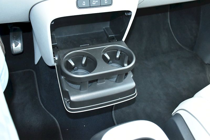 Volkswagen ID.Buzz (2023) PRO 150 kW - fotka 22 z 35