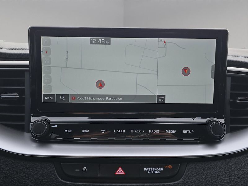 Kia Ostatní (2023) GT-Line 1.5 T-GDi, Serv. kniha - fotka 2 z 2