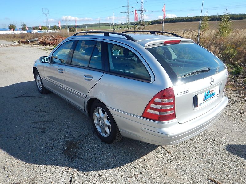 Mercedes-Benz Třídy C 2.2 Cdi 105 kw - fotka 7 z 13