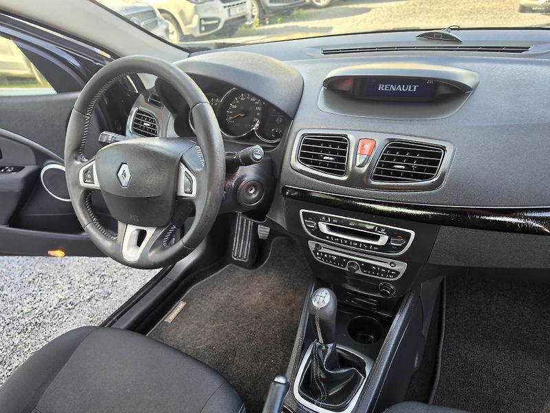 Renault Fluence 1.6 16V Park Senzor  - fotka 12 z 29