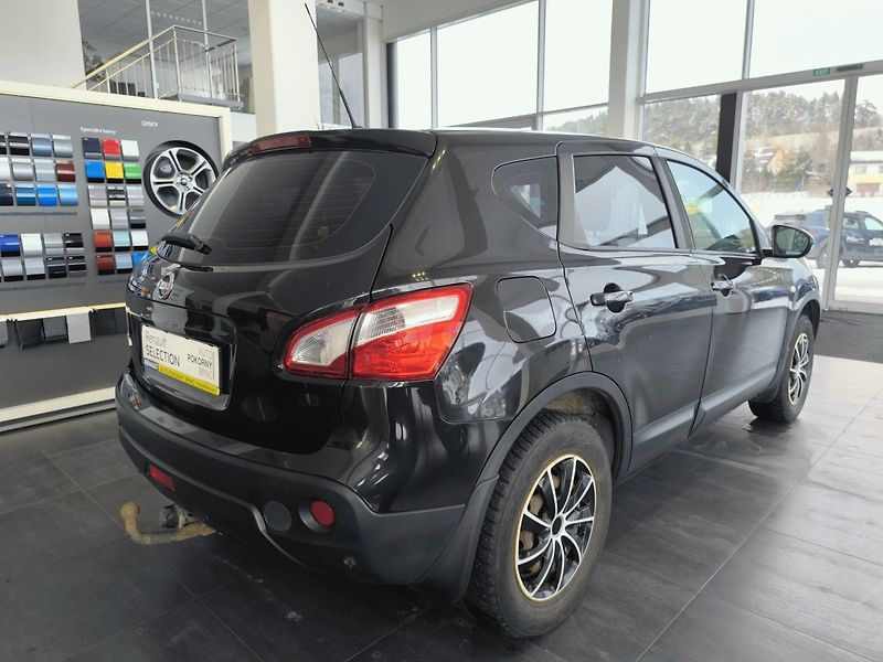 Nissan Qashqai (2013) Acenta 1.6i 117k - fotka 3 z 7