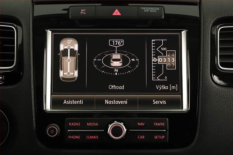 Volkswagen Touareg (2014) R-Line 3.0 TDI, 4X4, Automat - fotka 17 z 22