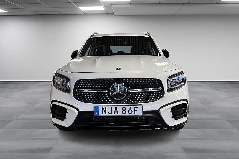 Mercedes-Benz GLB 200 AMG Night Taž ACC Kam LED - fotka 3 z 19
