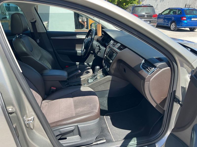 Škoda Octavia 2.0 TDi - fotka 9 z 16