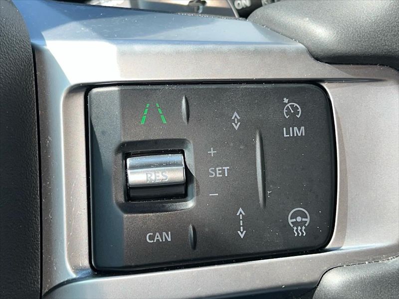 Land Rover Discovery 3,0 S 183kW AWD D250 7míst - fotka 19 z 31