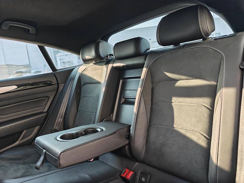 Volkswagen Arteon R-Line 6G 1,5TSI - fotka 8 z 23
