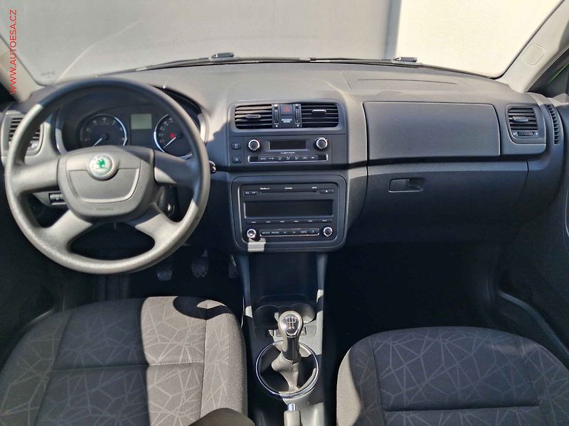 Škoda Fabia (2011) 1.2i, Family, +kola - fotka 8 z 18