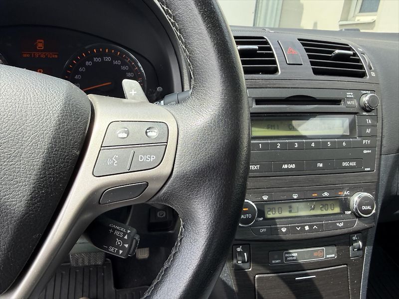 Toyota Avensis 2,0 Sol, Automat - fotka 13 z 18