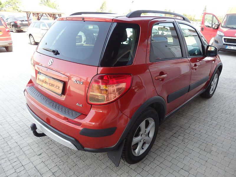 Suzuki SX4 1.6i KLIMA, ZÁLOHOVÁNO - fotka 4 z 16