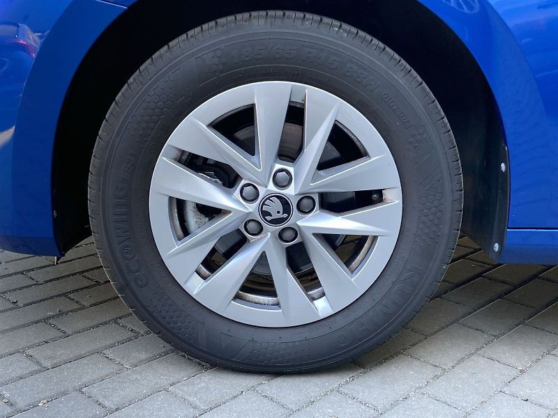 Škoda Fabia (2025) 1.0 TSI 85kW Top Selection - fotka 30 z 34