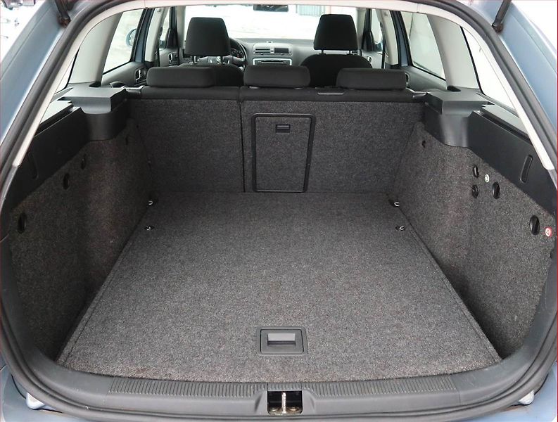 Škoda Octavia (2010) 1.4 TSI, Automat, Tempomat - fotka 14 z 15