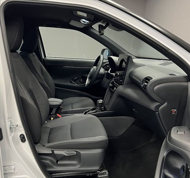 Toyota Yaris Cross 1,5 Hybrid AT Style - fotka 9 z 16