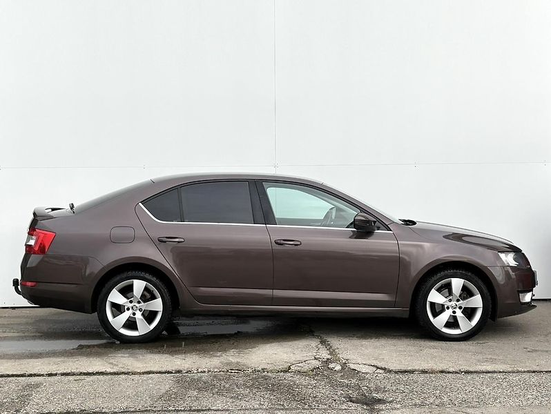 Škoda Octavia 1.4 TSI DSG / 103 kW Elegance - fotka 3 z 21