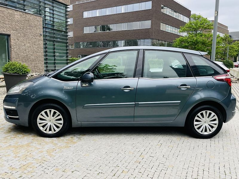 Citroën C4 Picasso 1.6i 88KW MANUÁL LED SENZORY - fotka 17 z 38