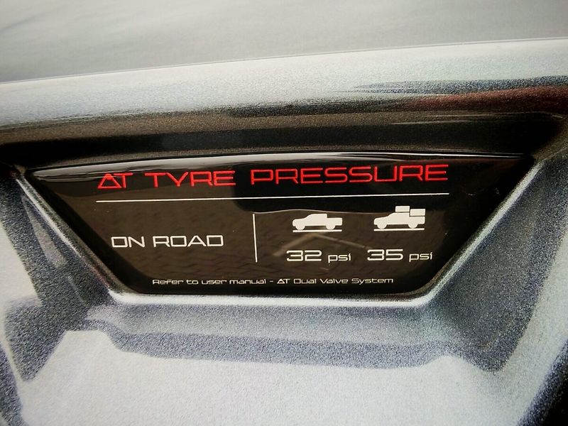 Toyota Hilux Arctic Trucks AT 35 - fotka 10 z 24