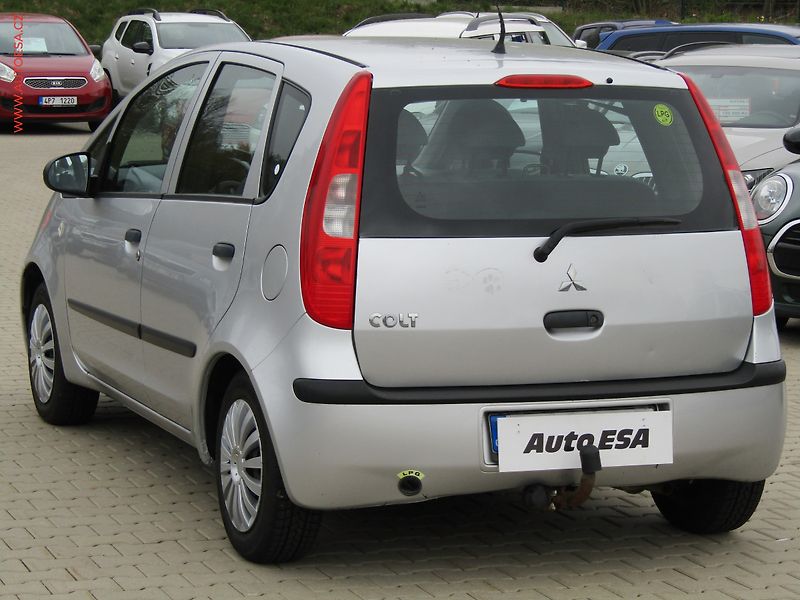 Mitsubishi Colt (2004) 1.1i, TZ - fotka 6 z 14
