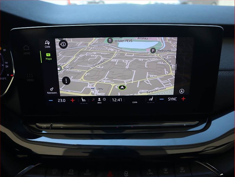 Škoda Octavia (2023) Sportline 2.0 TDI - fotka 13 z 28