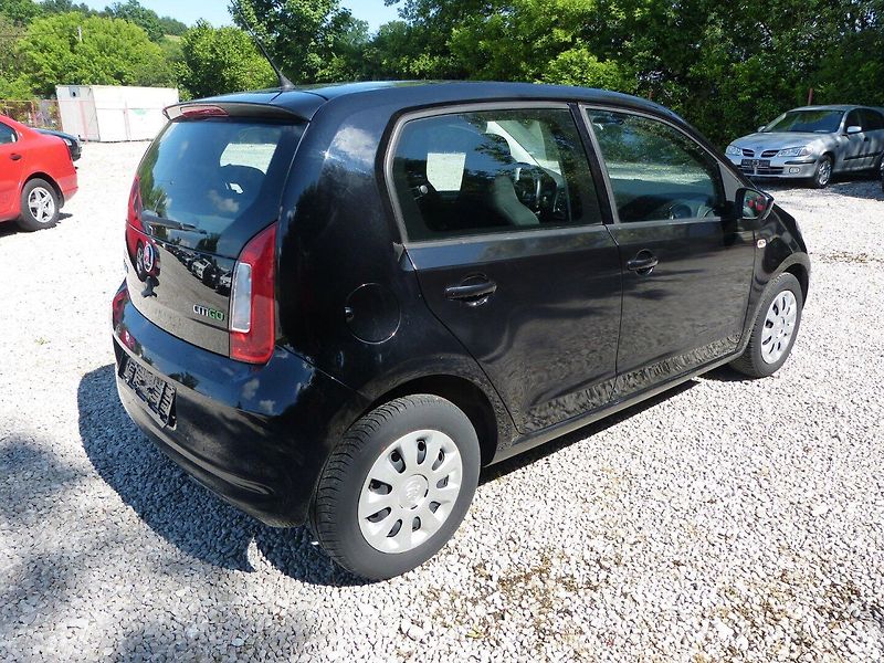 Škoda Citigo 1.0 MPI - fotka 6 z 17