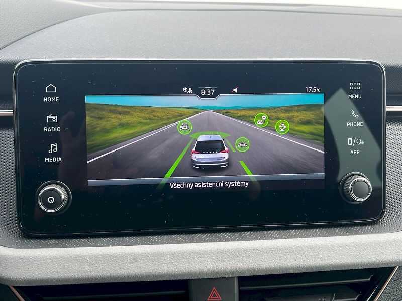Škoda Scala (2025) Top Selection 1.0 TSI 85 kW 7° - fotka 23 z 32