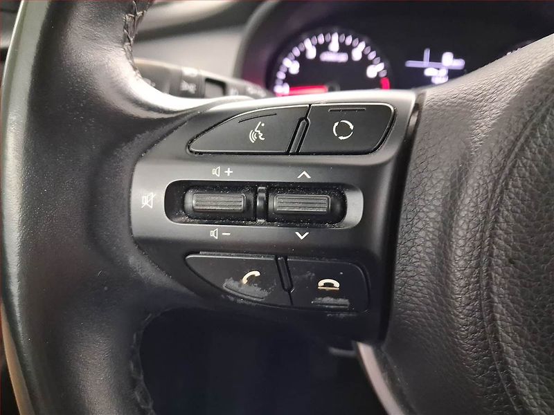 Kia Stonic (2019) 1.25 CVVT, Serv.kniha - fotka 15 z 18