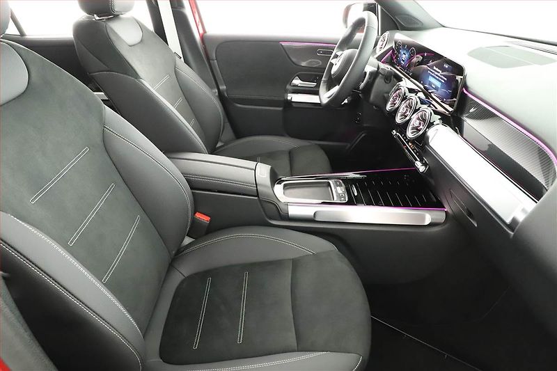 Mercedes-Benz GLB (2026) 200 d 4MATIC - fotka 7 z 29