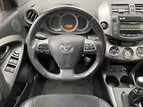 Toyota RAV4 (2010) 2.2D-4D 4x4, AC, výhřev sed. - náhled 11