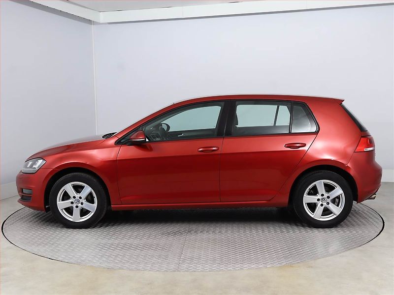 Volkswagen Golf (2016) Marathon Edition 1.2 TSI - fotka 3 z 16