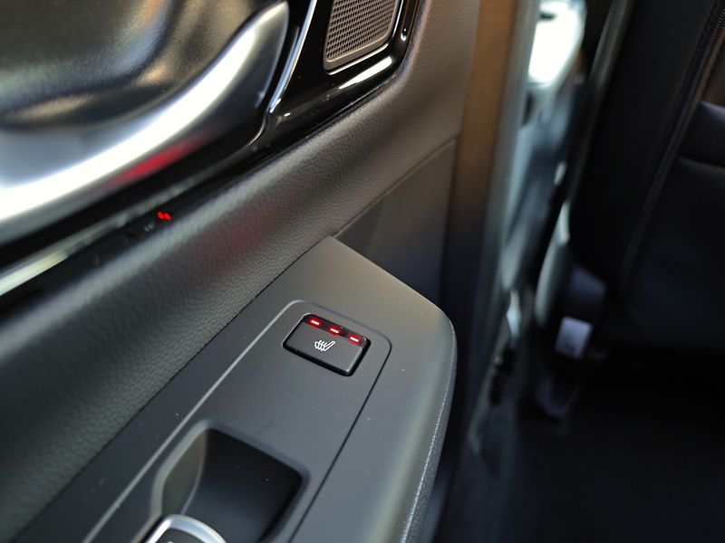 Honda CR-V (2026) 2.0 e:PHEV Plug-in RED SKLADEM - fotka 19 z 35