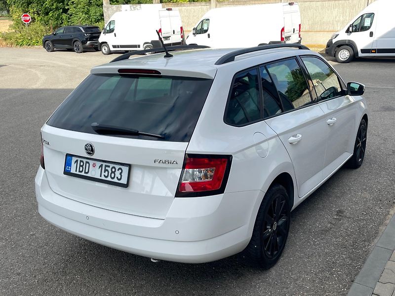 Škoda Fabia (2015) Combi 1,4 Tdi Man5 - fotka 3 z 8