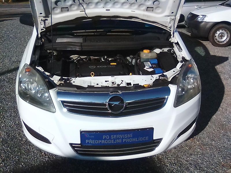 Opel Zafira (2009) 1.6i 16V, 7míst, 2.majitel - fotka 12 z 29