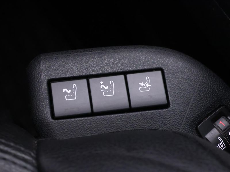 Citroën Grand C4 SpaceTourer 1,5 HDI 96kW Tažné - fotka 25 z 35