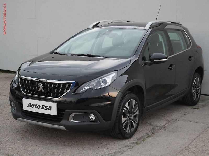 Peugeot 2008 (2016) 1.2 PT, AT, autoAC - fotka 3 z 19