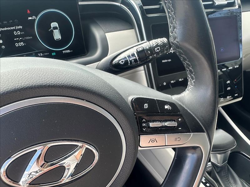 Hyundai Tucson 1,6 T-GDi MHEV 4WD SMART NAVI - fotka 19 z 27