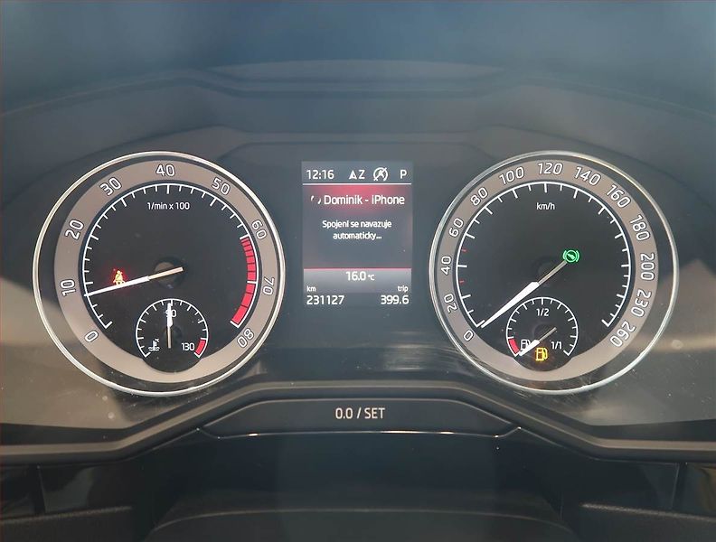 Škoda Superb (2018) Laurin&Klement 2.0 TSI, 4X4 - fotka 11 z 14