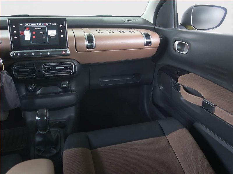 Citroën C4 Cactus (2015) 1.2 PureTech, Tempomat - fotka 8 z 15