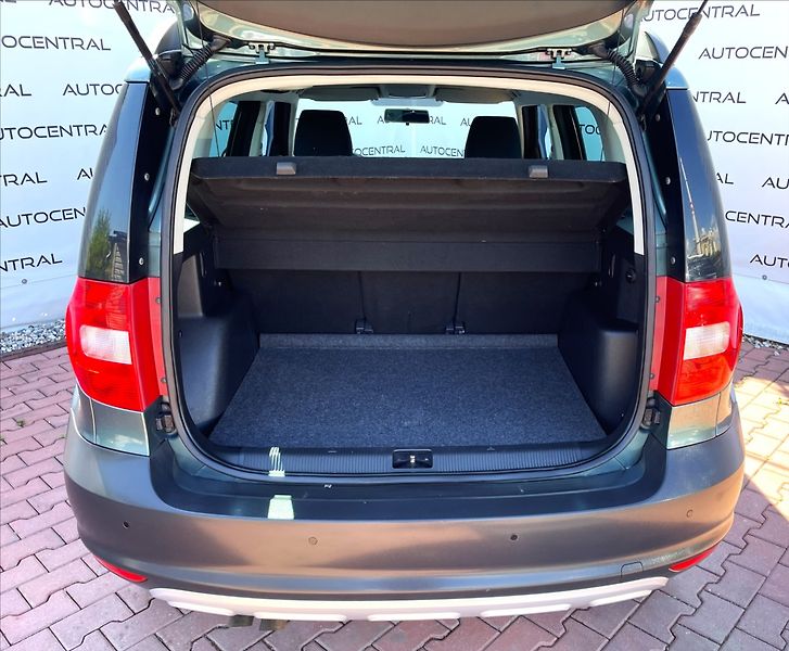 Škoda Yeti 1,4 TSi,90kW,STK 3/28,po serv. - fotka 10 z 21