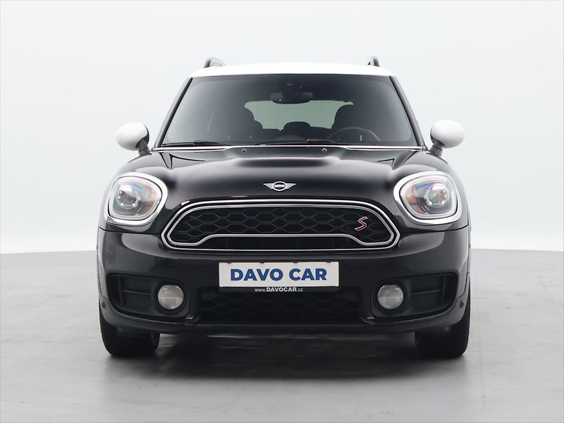 Mini Countryman 2,0 SD 140kW ALL4 Aut. LED - fotka 2 z 35