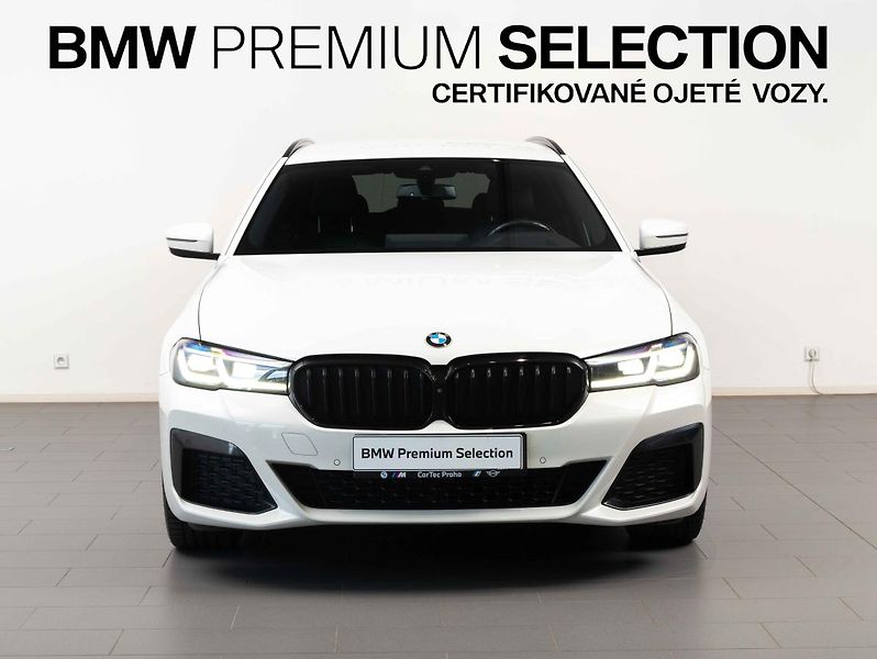 BMW Řada 5 540d xDrive - fotka 2 z 23