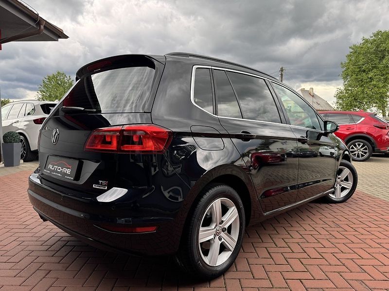 Volkswagen Golf Sportsvan (2015) 1.4TSi 92kW Xenony Navi - fotka 2 z 48