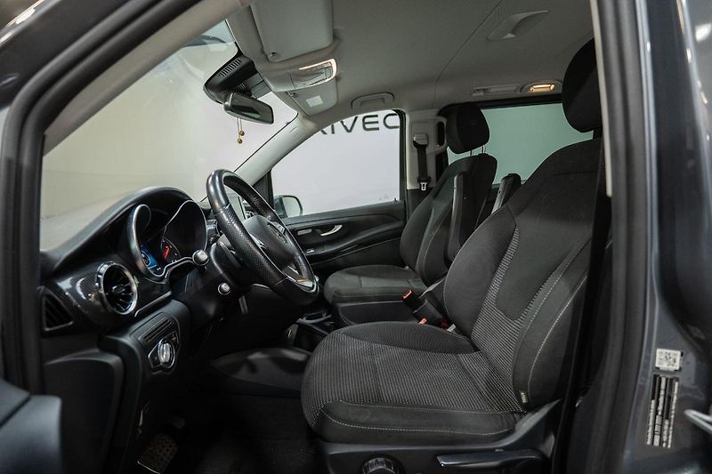 Mercedes-Benz Ostatní V300d 4MATIC 176 kW - fotka 8 z 32