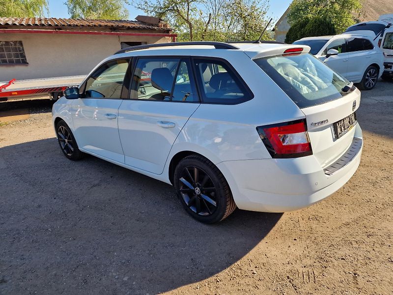 Škoda Fabia 1,2TSI 66KW RED&GREY  - fotka 6 z 19