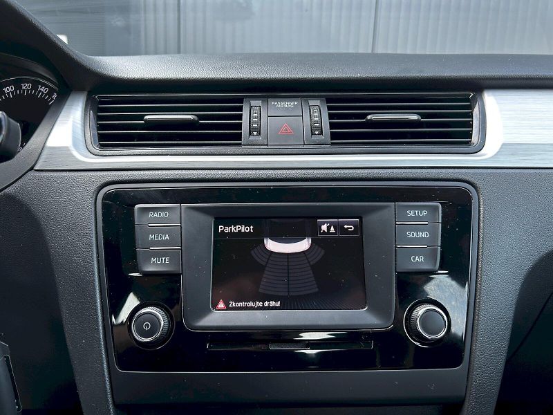 Škoda Rapid (2017) 1.2 TSI 81kW MP5 Ambition - fotka 19 z 32