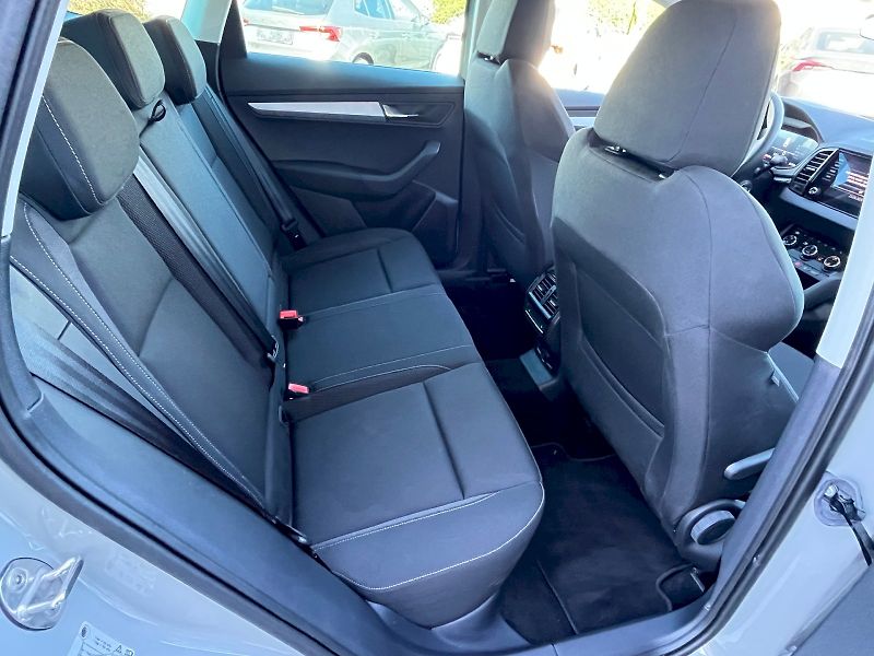 Škoda Karoq (2025) Drive 1,5TSI 110kW 6-ti. st. m - fotka 15 z 35