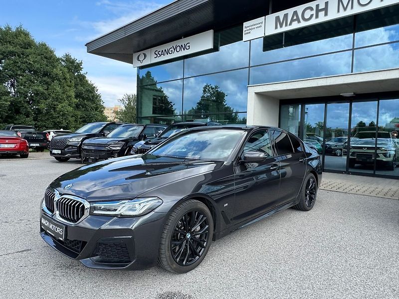 BMW Řada 5 530d xDrive El. tažné TOP stav - fotka 11 z 22